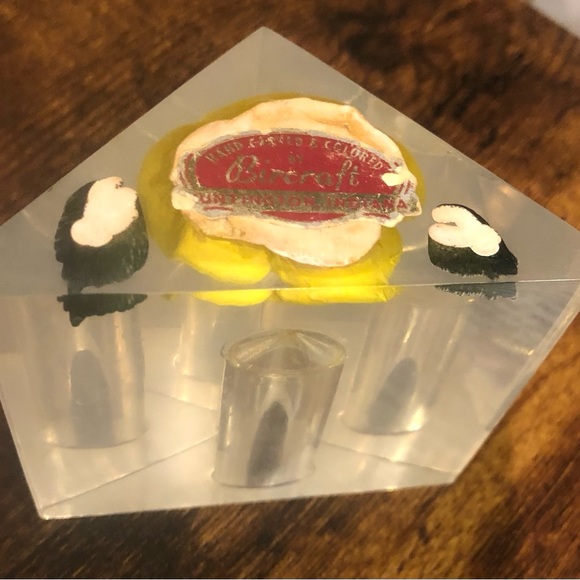 Vintage Bircraft hand poured lucite paperweight/pen holder - Picture 5 of 6